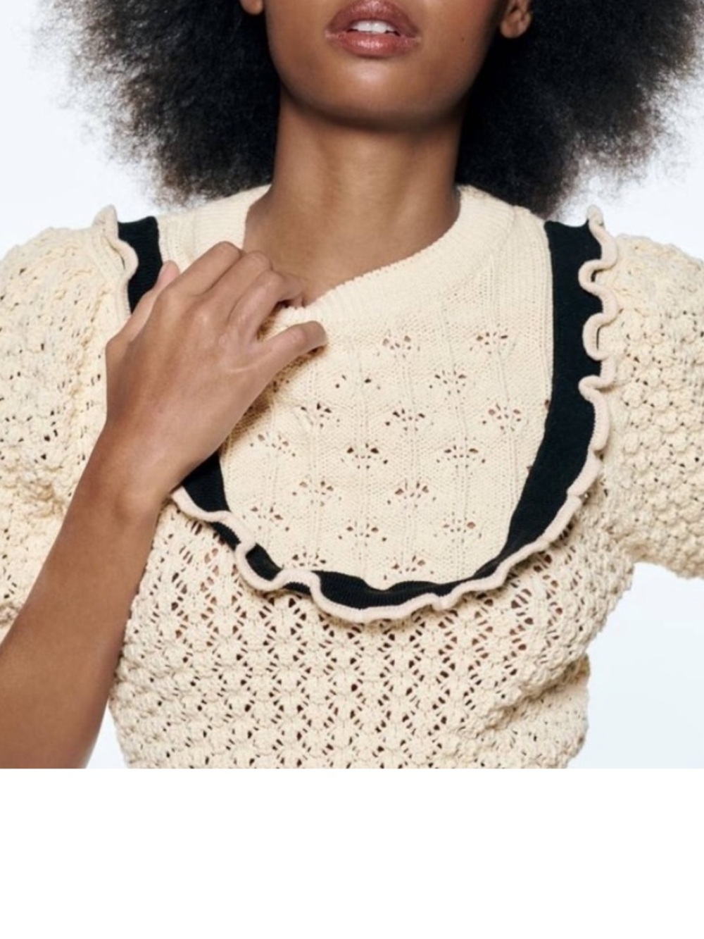 Zara Knit Top in Cream & Black with Ruffle Collar and Open Back Cropped | M